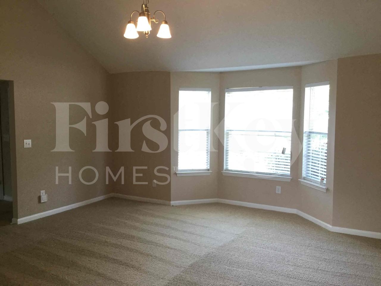 2771 Ward Lake Ln - Photo 4 of 14