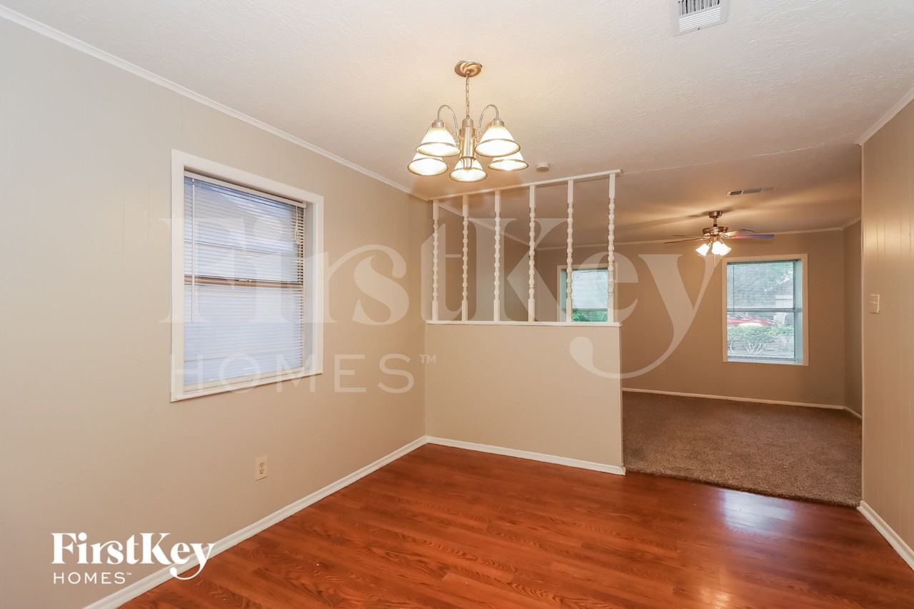 2518 S San Antonio St - Photo 4 of 15