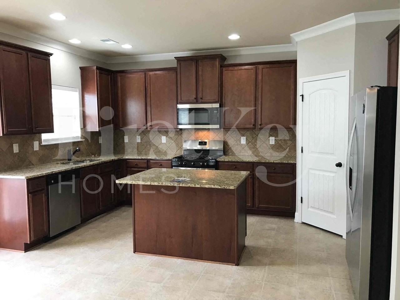 2022 Poplar Falls Ave - Photo 3 of 26