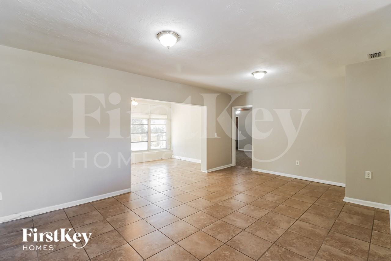 14300 Iroquois Ave - Photo 3 of 19