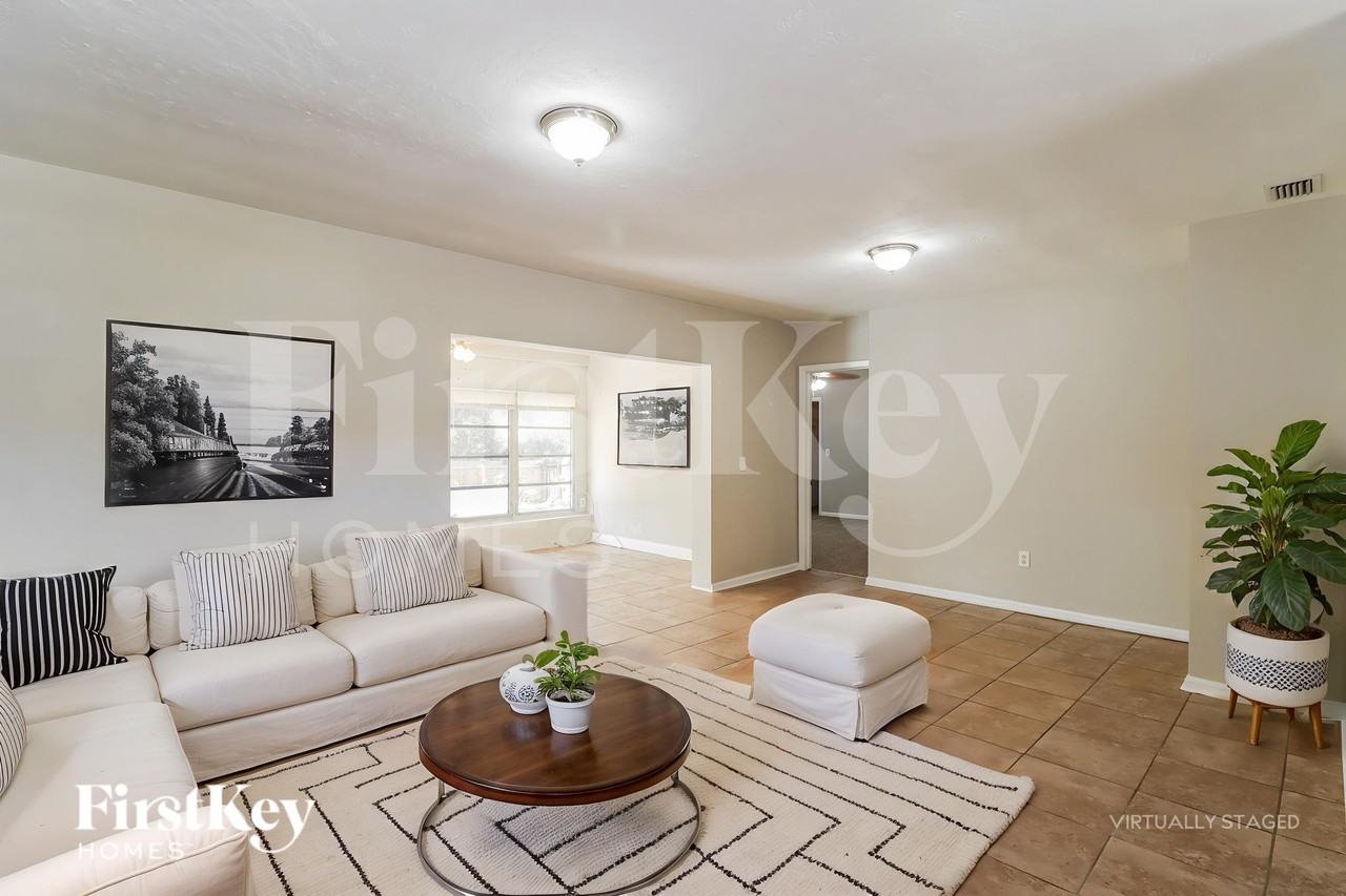 14300 Iroquois Ave - Photo 4 of 19