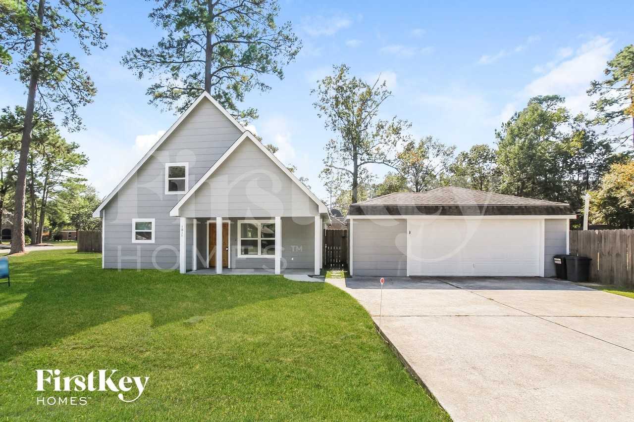 1011 Fairbanks Dr