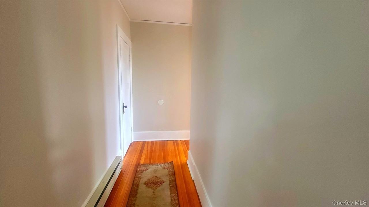 37 Roosevelt Ave Apt 1 - Photo 6 of 28