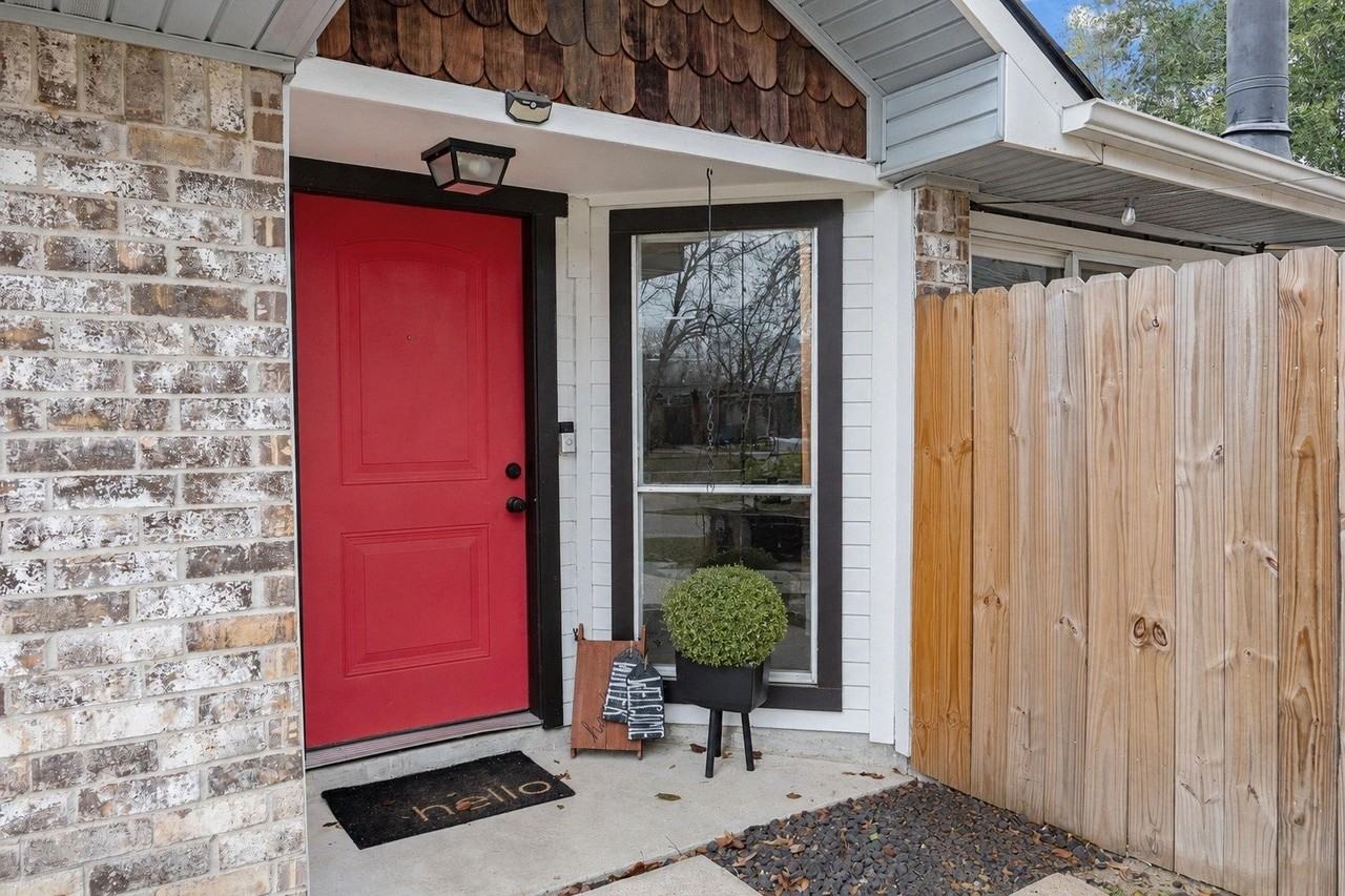 9306 Crescent Moon Dr - Photo 3 of 26