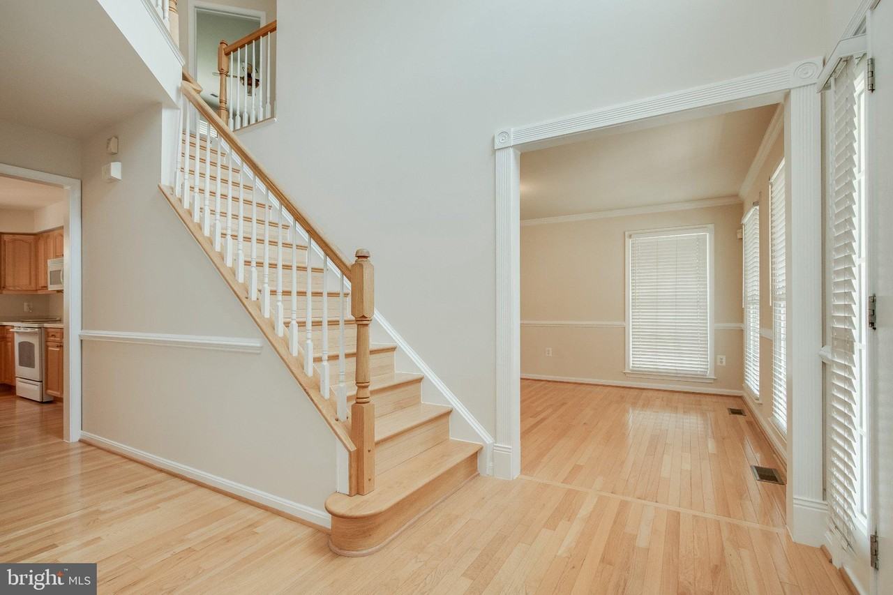 56 Boulder Dr - Photo 5 of 43