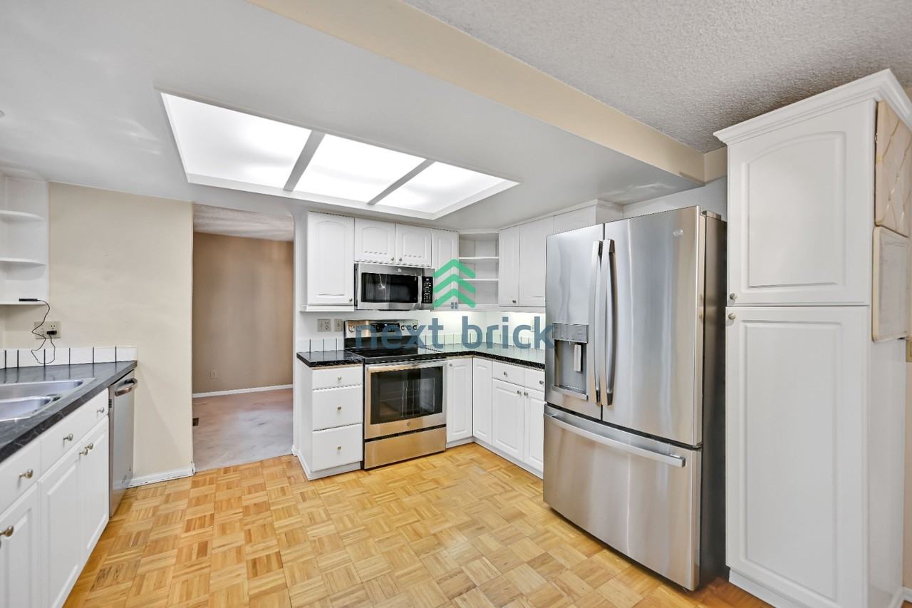 10916 166th Pl Ne - Photo 3 of 25