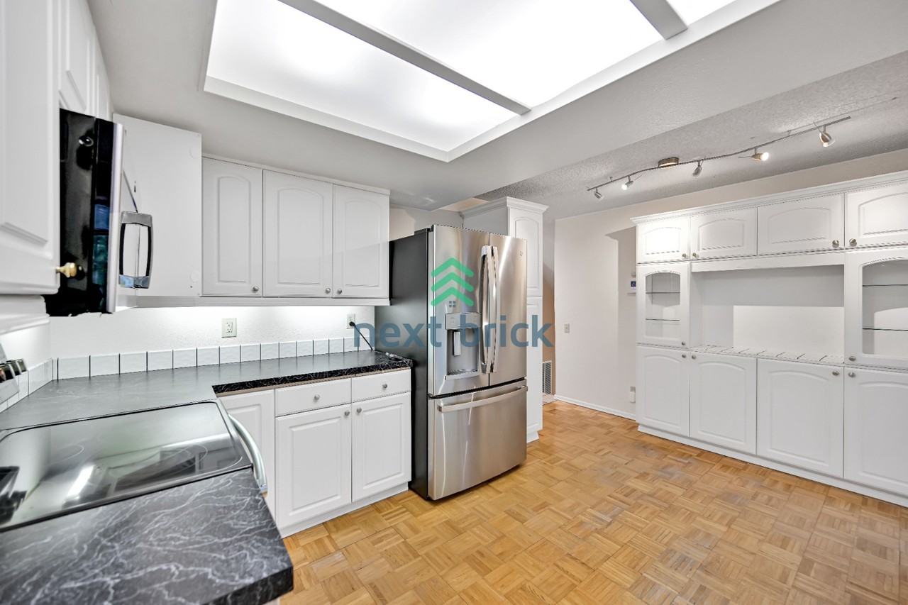 10916 166th Pl Ne - Photo 4 of 25