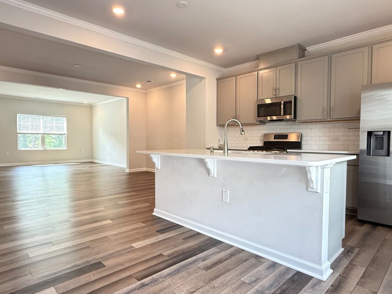 1815 Starlit Sky Ln - Photo 3 of 19