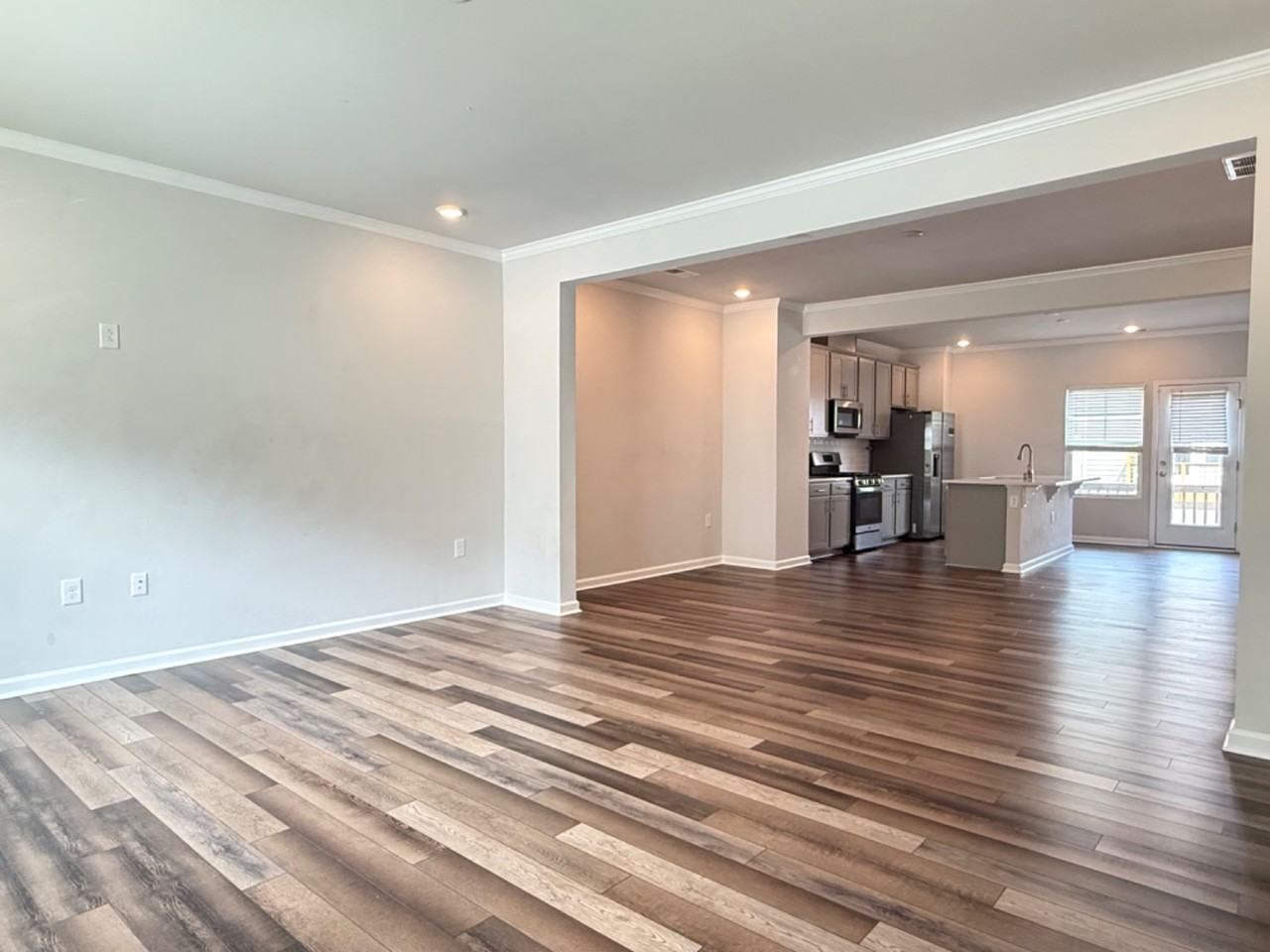 1815 Starlit Sky Ln - Photo 4 of 19