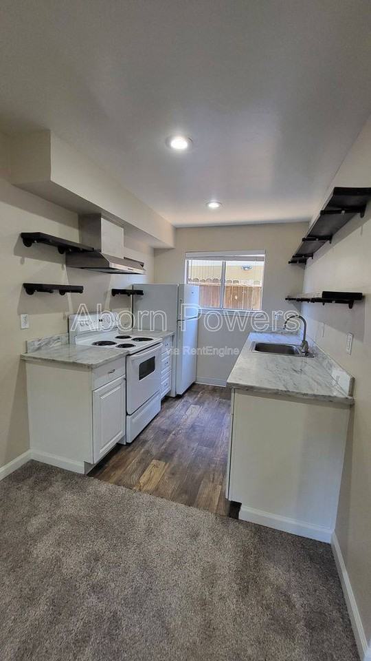 3738 4th Ave #7 - Photo 4 of 10