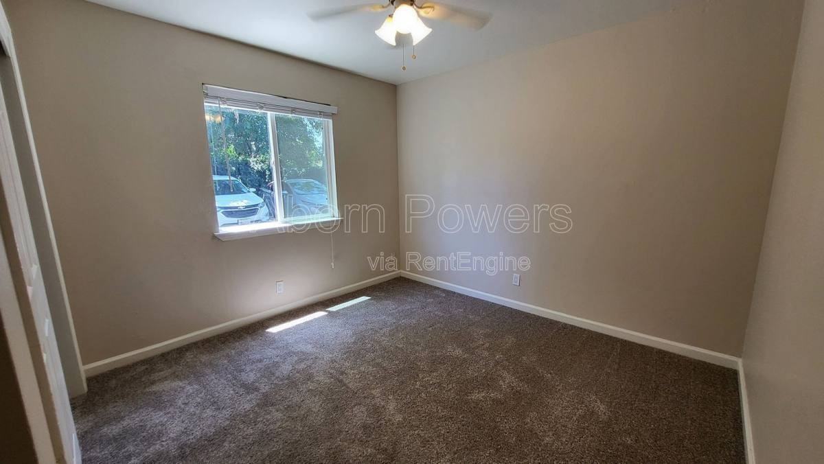 3738 4th Ave #7 - Photo 5 of 10