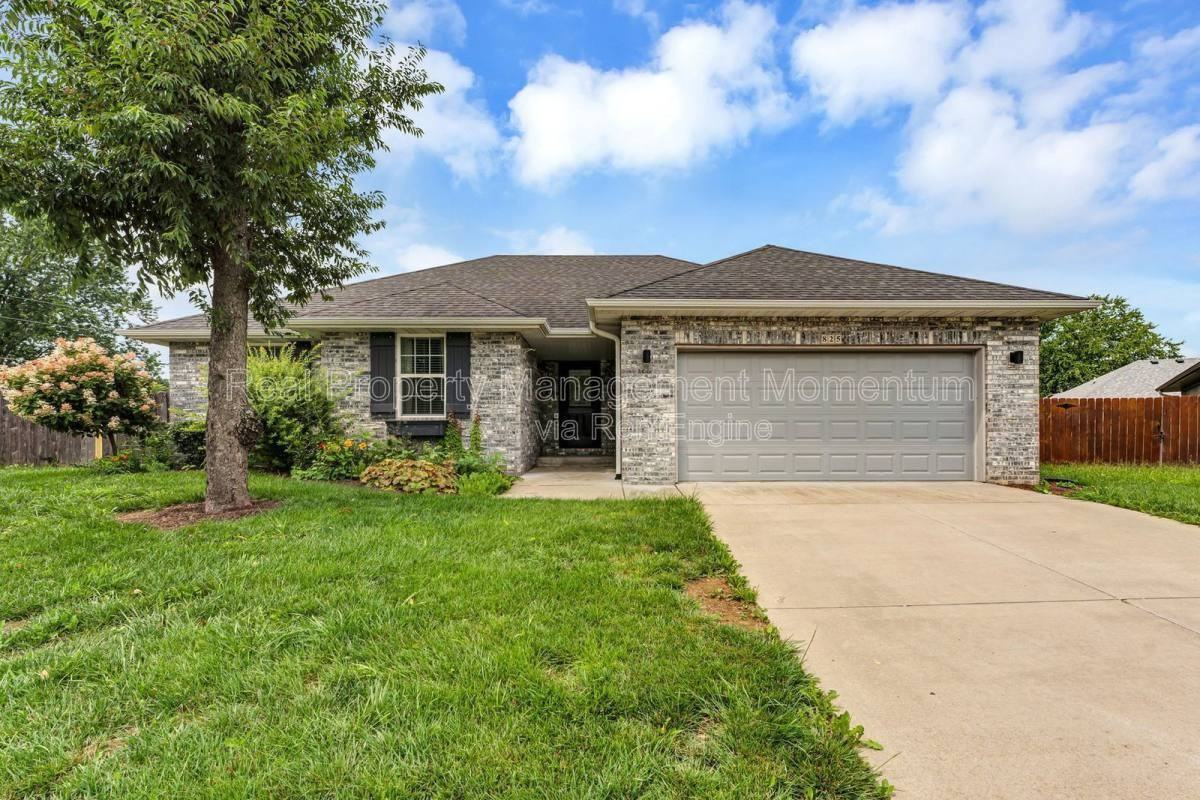 825 Trail Point Ct