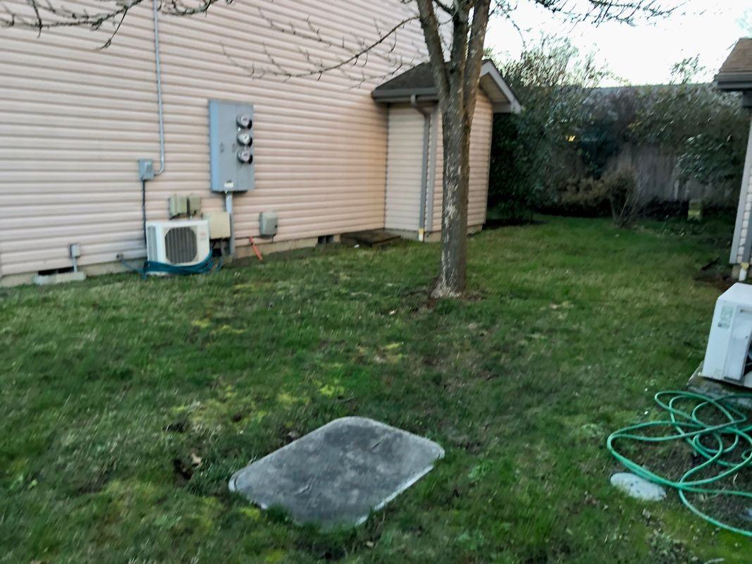 298 Stadium Dr N - Photo 2 of 7