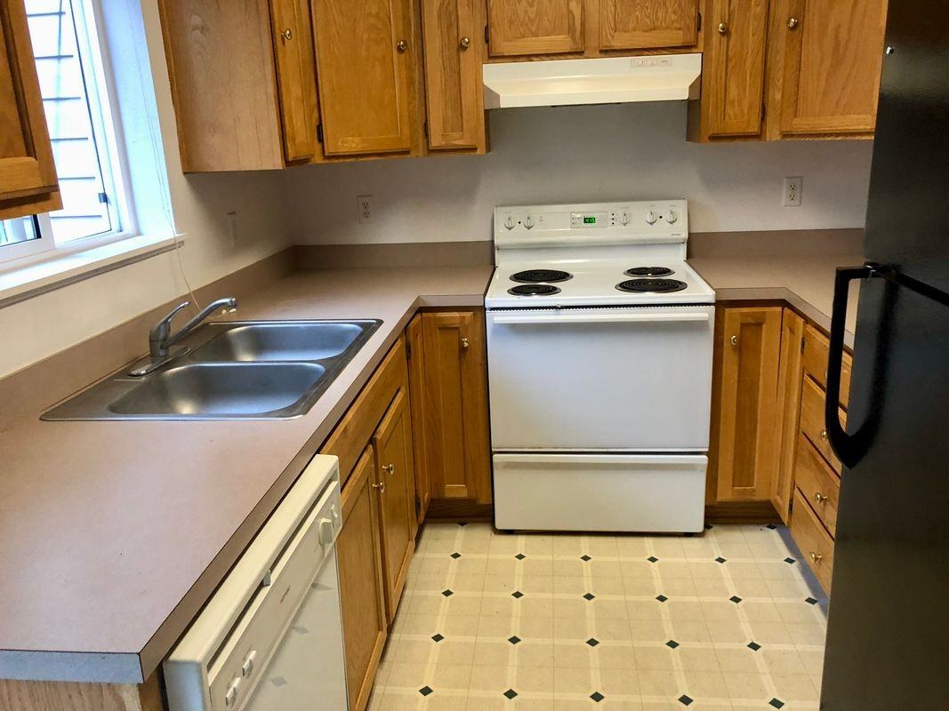 298 Stadium Dr N - Photo 6 of 7