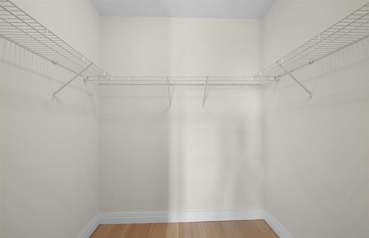 701 Ridge Hill Blvd #2H - Photo 5 of 6