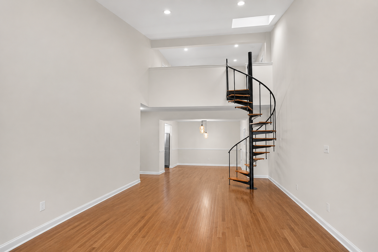 20 Bronxville Glen Dr #5 - Photo 2 of 9