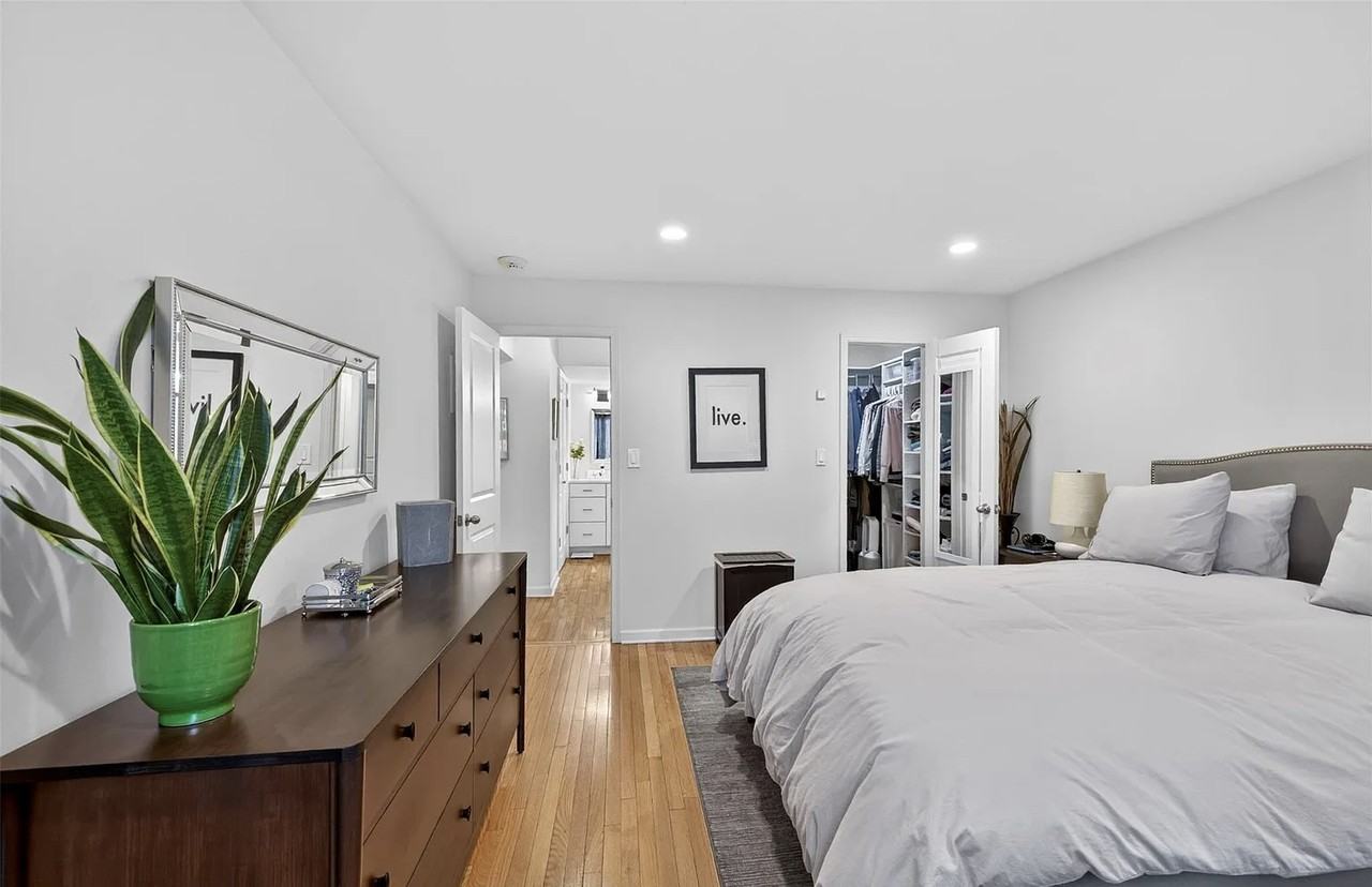 20 Bronxville Glen Dr #5 - Photo 6 of 9