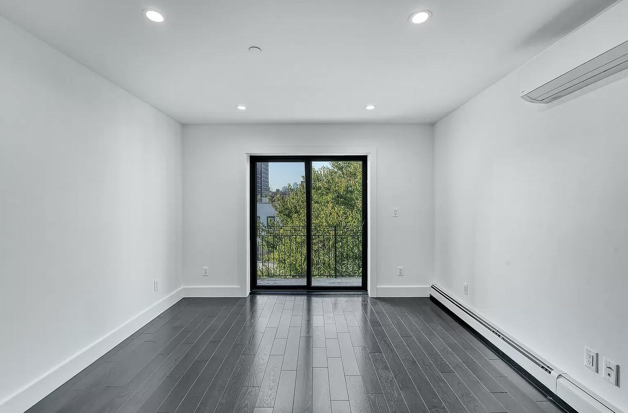 1440 31st Ave #2 - Photo 2 of 6