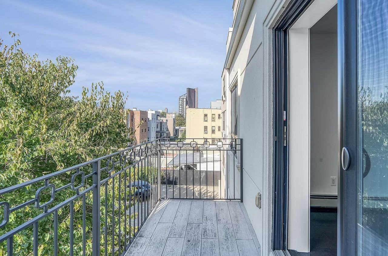 1440 31st Ave #2 - Photo 3 of 6