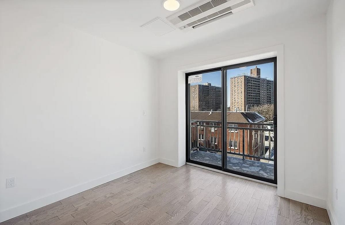 168 Bay 49th St #4A - Photo 3 of 5