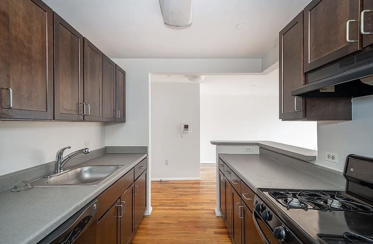 150 Featherbed Ln #3D - Photo 5 of 9