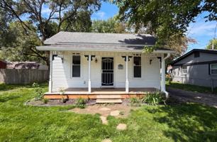 featured image of 108 S Heflin St