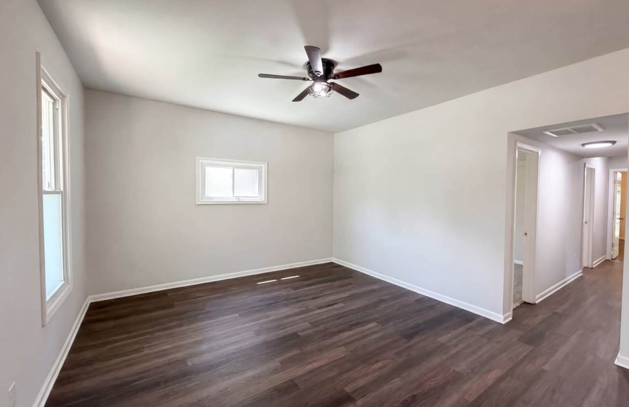 108 S Heflin St - Photo 3 of 15