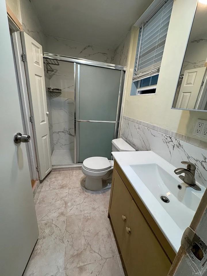 407 Santa Barbara Ave - Photo 5 of 7