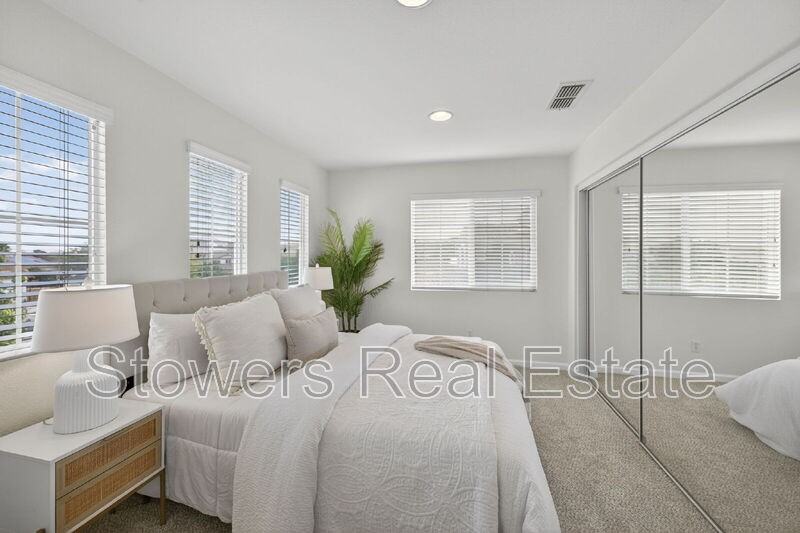729 Copperfield Ct - Photo 4 of 50