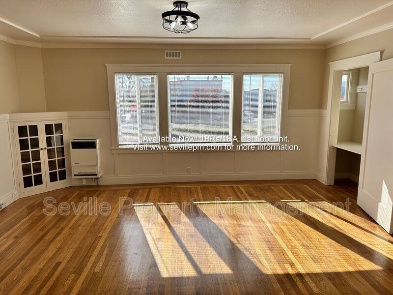 784 61st St - Photo 3 of 19