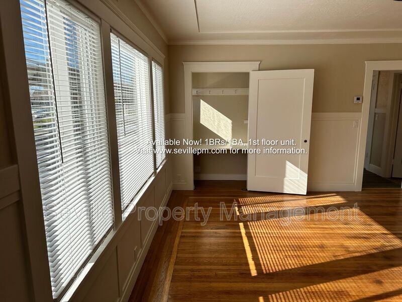 784 61st St - Photo 5 of 19