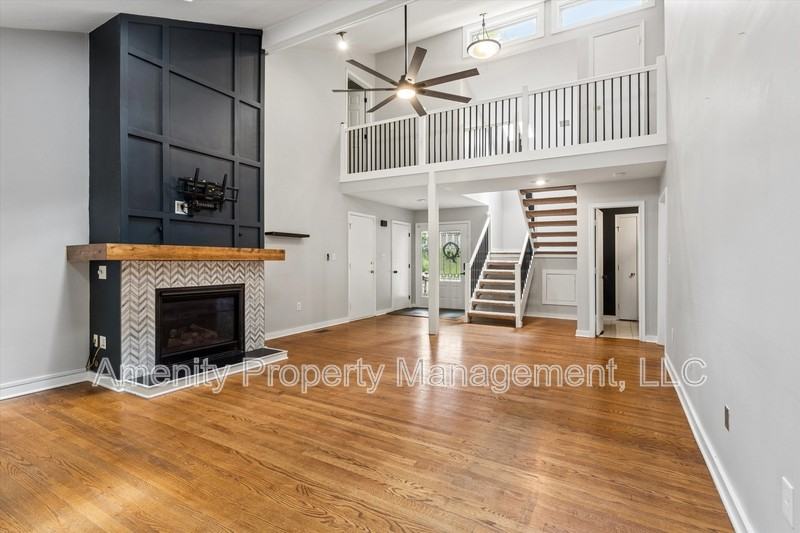 204 Granville Dr - Photo 5 of 27