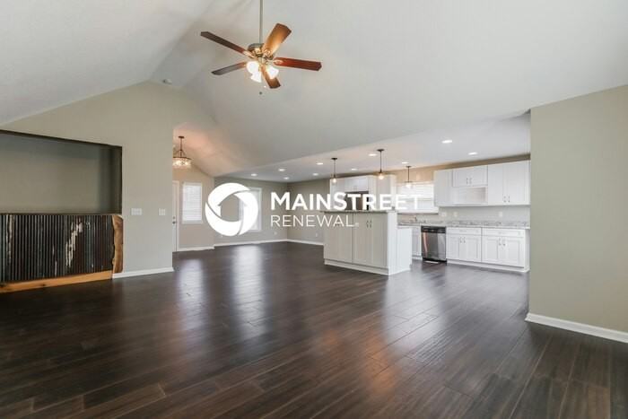 203 Se 25th St - Photo 6 of 17