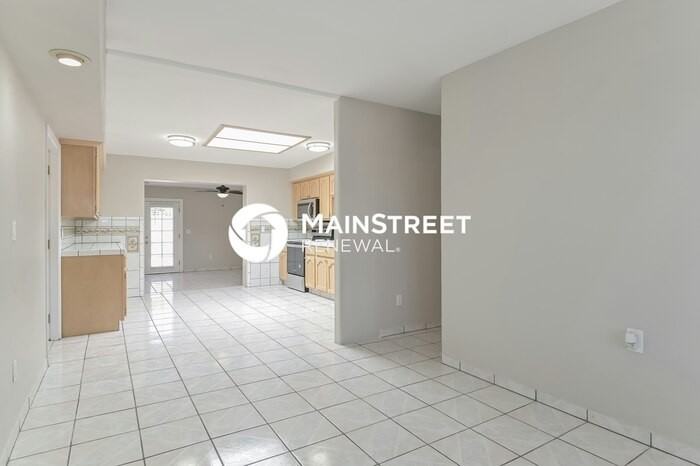 2106 E Holladay St - Photo 3 of 16