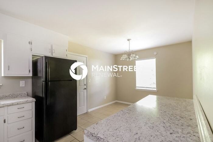 112 Redstone Way - Photo 7 of 17