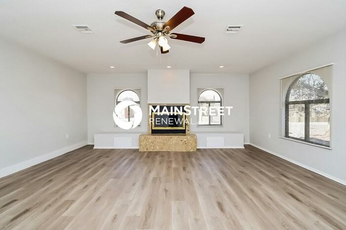 1659 W Oakhaven Pl - Photo 3 of 16