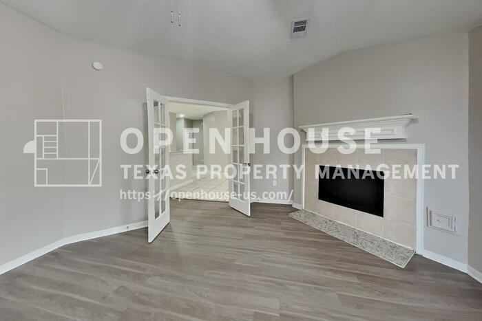 14515 Enola Dr - Photo 6 of 20