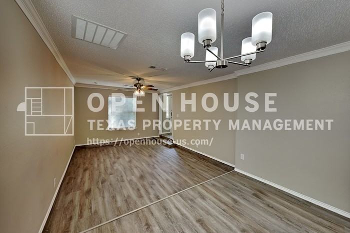 1301 Wren Dr - Photo 7 of 35