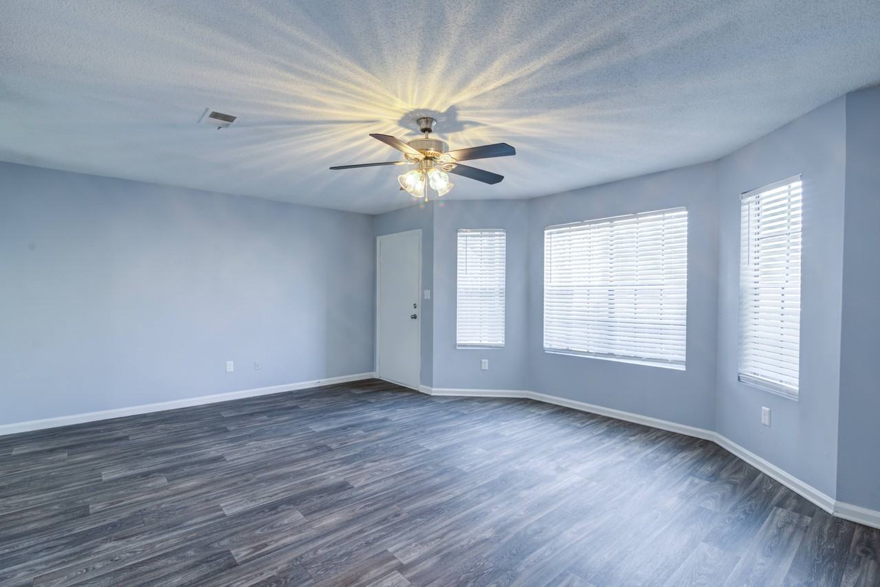 Bradford Pointe - Photo 6 of 20