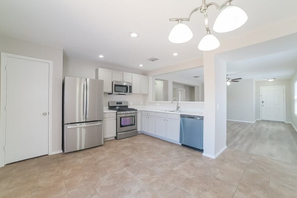 3847 E Hopseed Ln - Photo 5 of 16