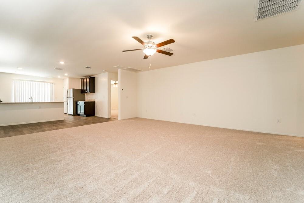12835 N Peony Dr - Photo 4 of 16