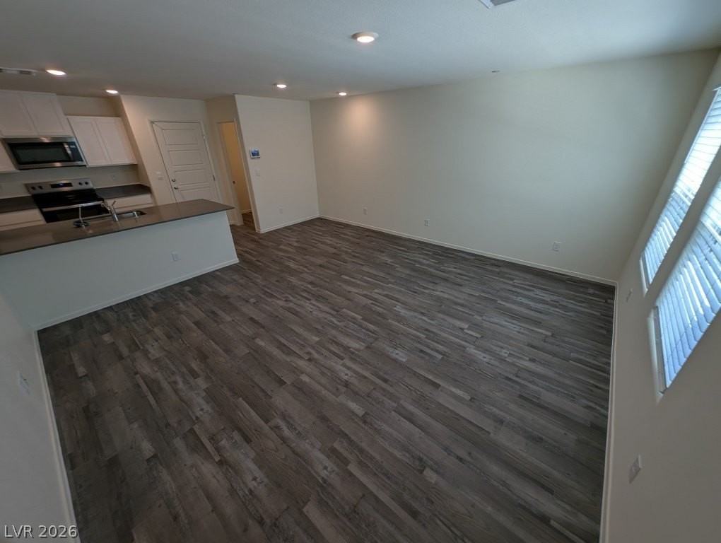 7388 Joanna Brook St - Photo 4 of 21