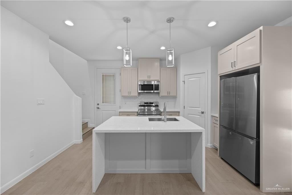 1220 Camellia Ave - Photo 7 of 19