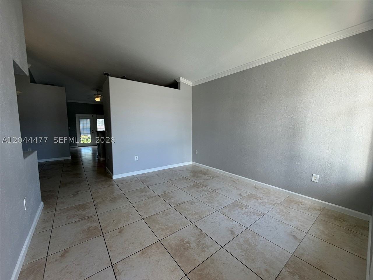 7753 Nw 201st Ter - Photo 5 of 38