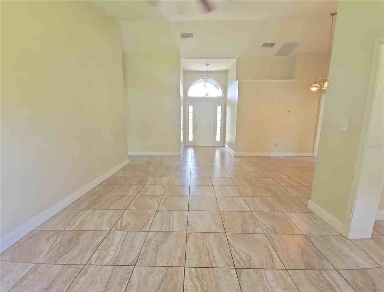 3820 Blackberry Cir - Photo 4 of 17