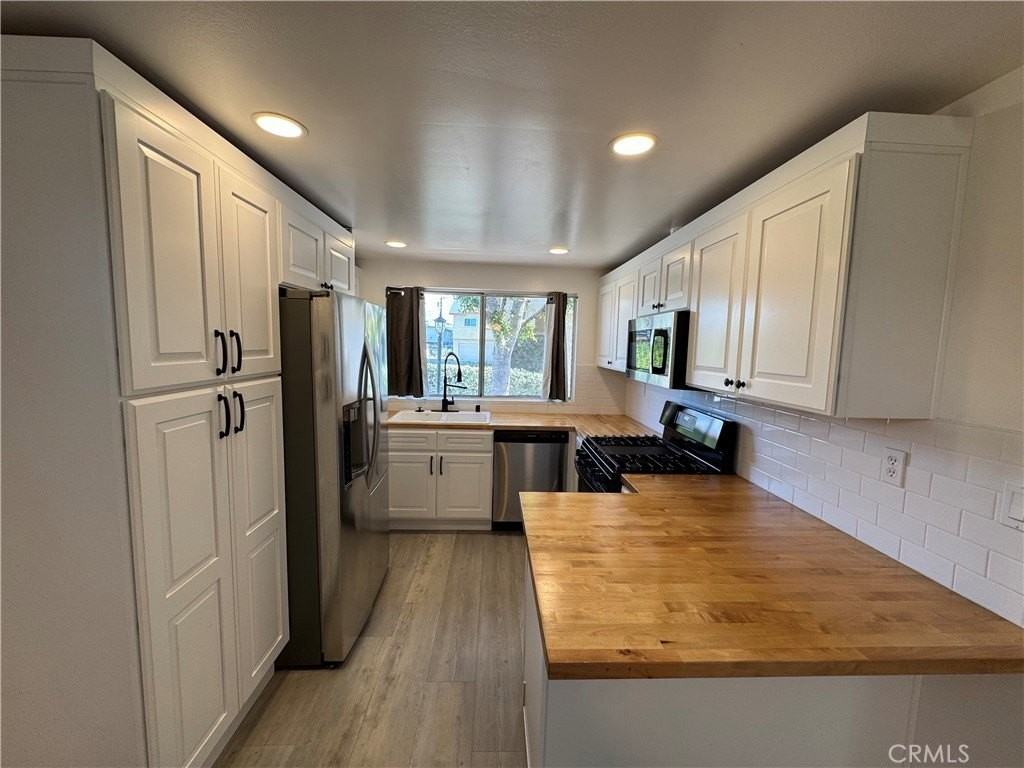 8435 Columbus Ave #17 - Photo 7 of 23