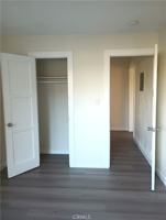 featured image of 966 E 7th St
