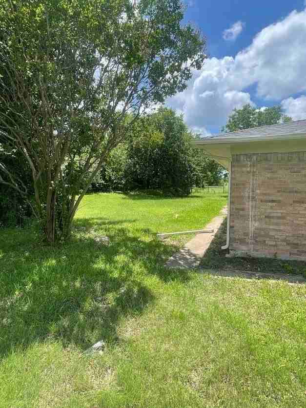 9517 Merritt Rd - Photo 5 of 38