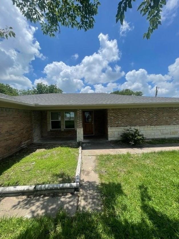 9517 Merritt Rd - Photo 6 of 38