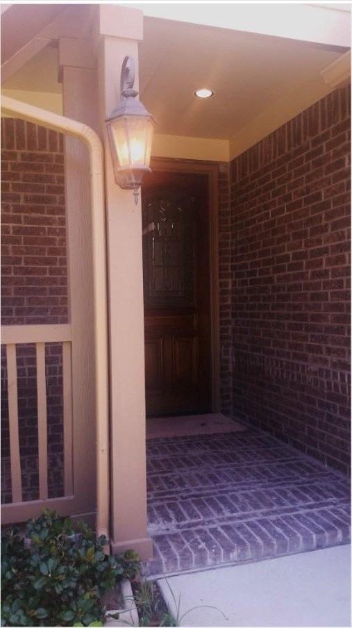 2702 Cartwright St - Photo 4 of 20